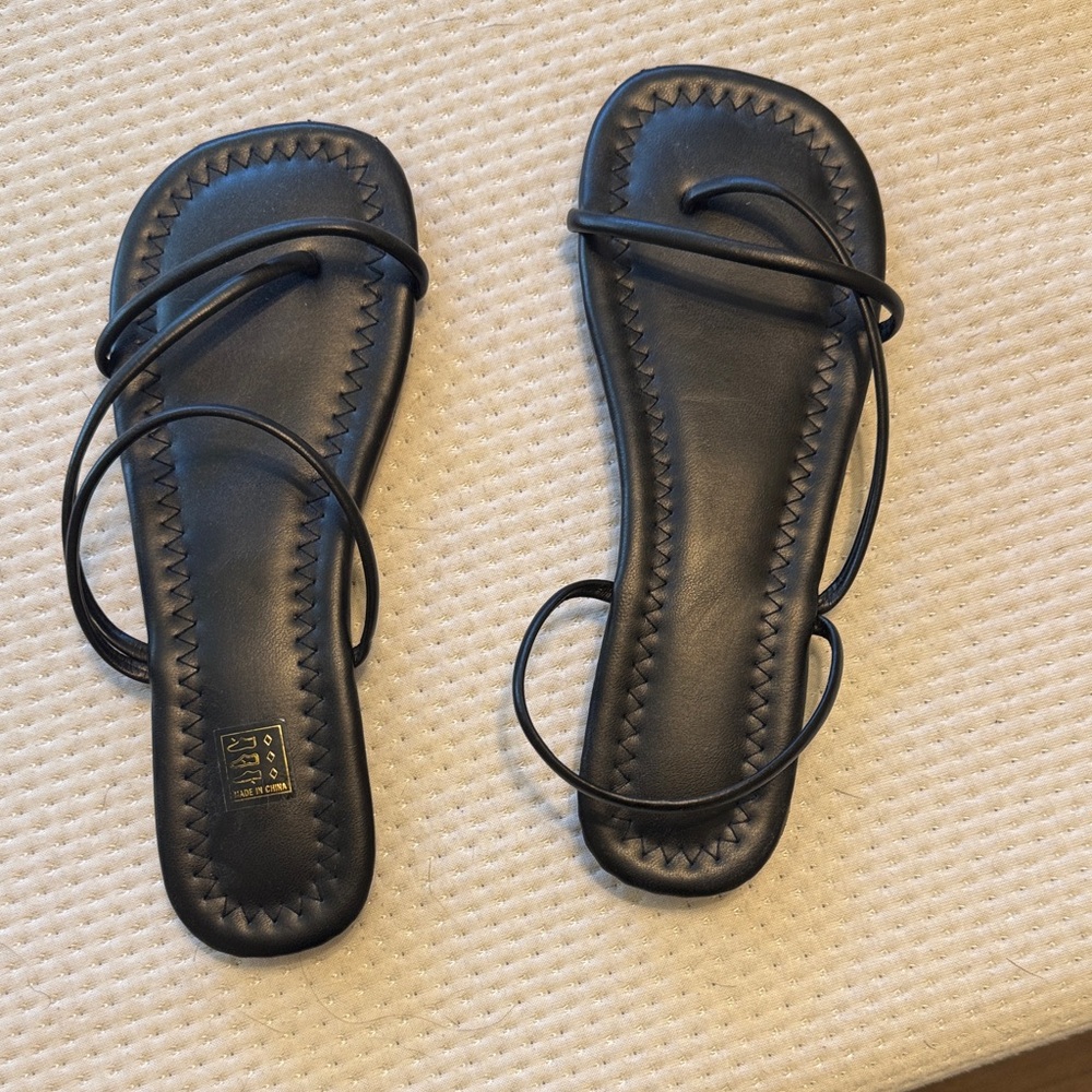 Zara Black Strappy Flat Sandals